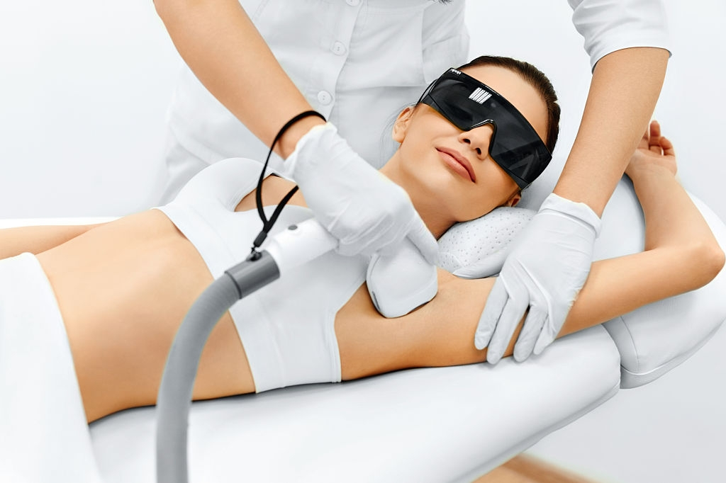 You are currently viewing Side Effects of Laser Hair Removal on Face and a simple way to prevent them